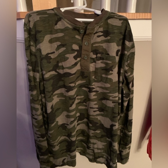 NWOT Gap XXL Boys long sleeve shirts. Set of 3 shirts. - Picture 7 of 9